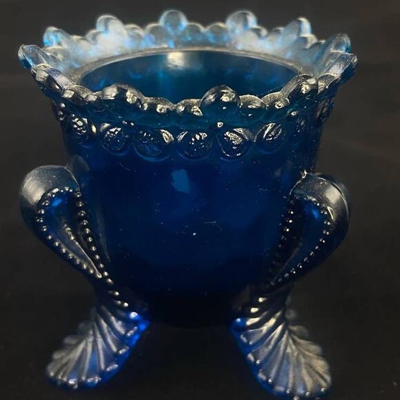 Boyd Art Glass Forget Me Knot Toothpick Holder Cobolt Blue - Picture 2 of 6